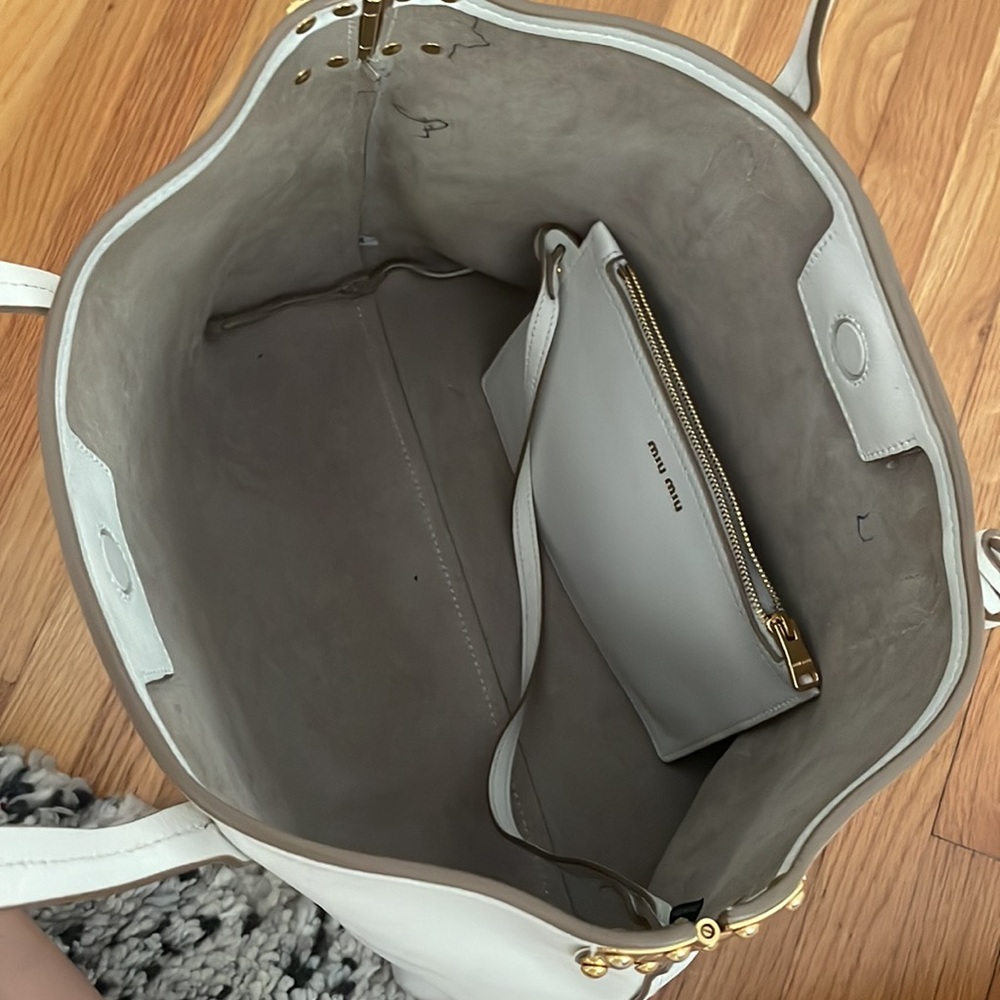 Miu Miu White Tote - Picture 4 of 6